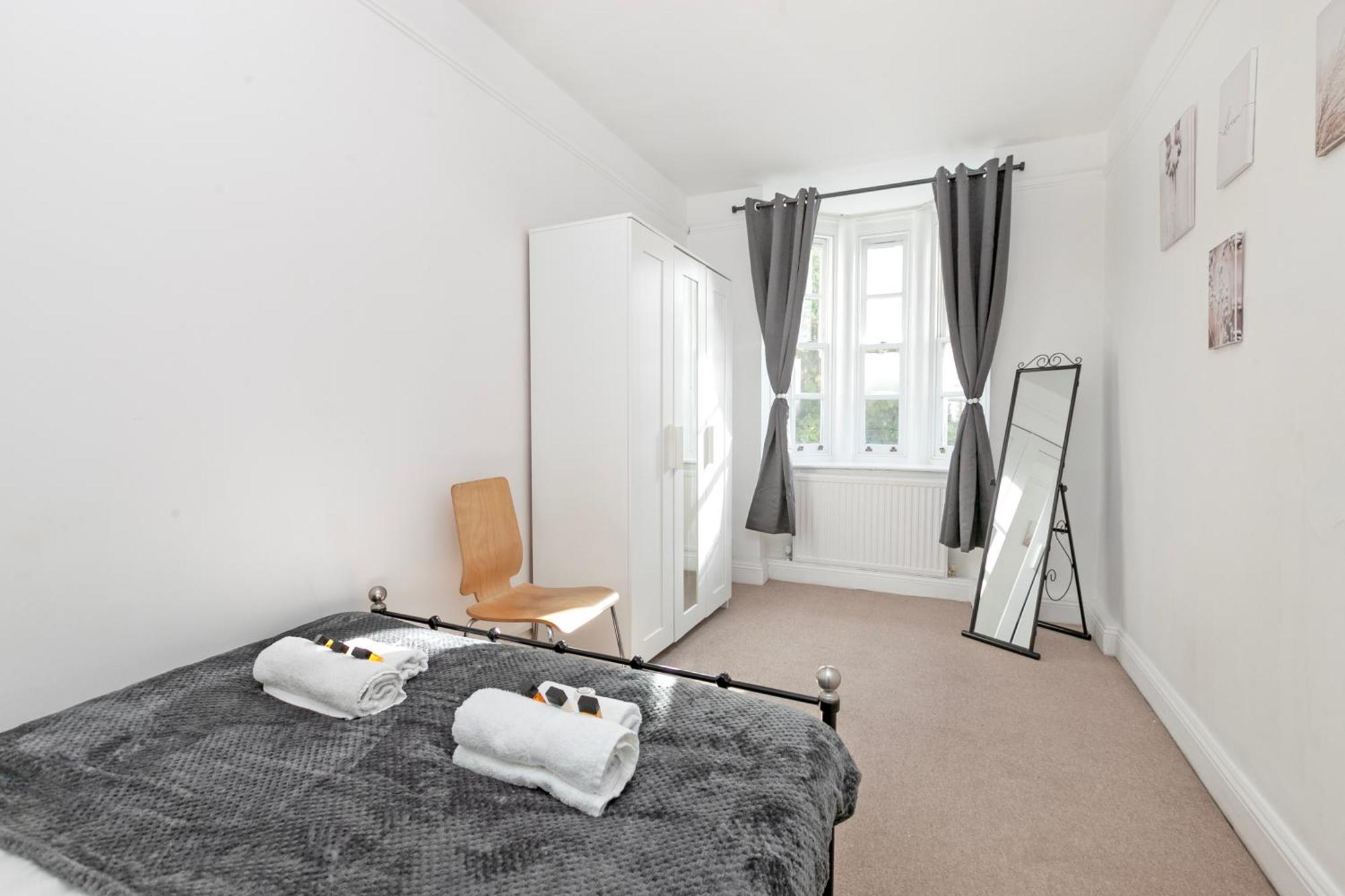 לונדון Beautiful 3 Bedroom Flat In Scott Ellis Gardens מראה חיצוני תמונה