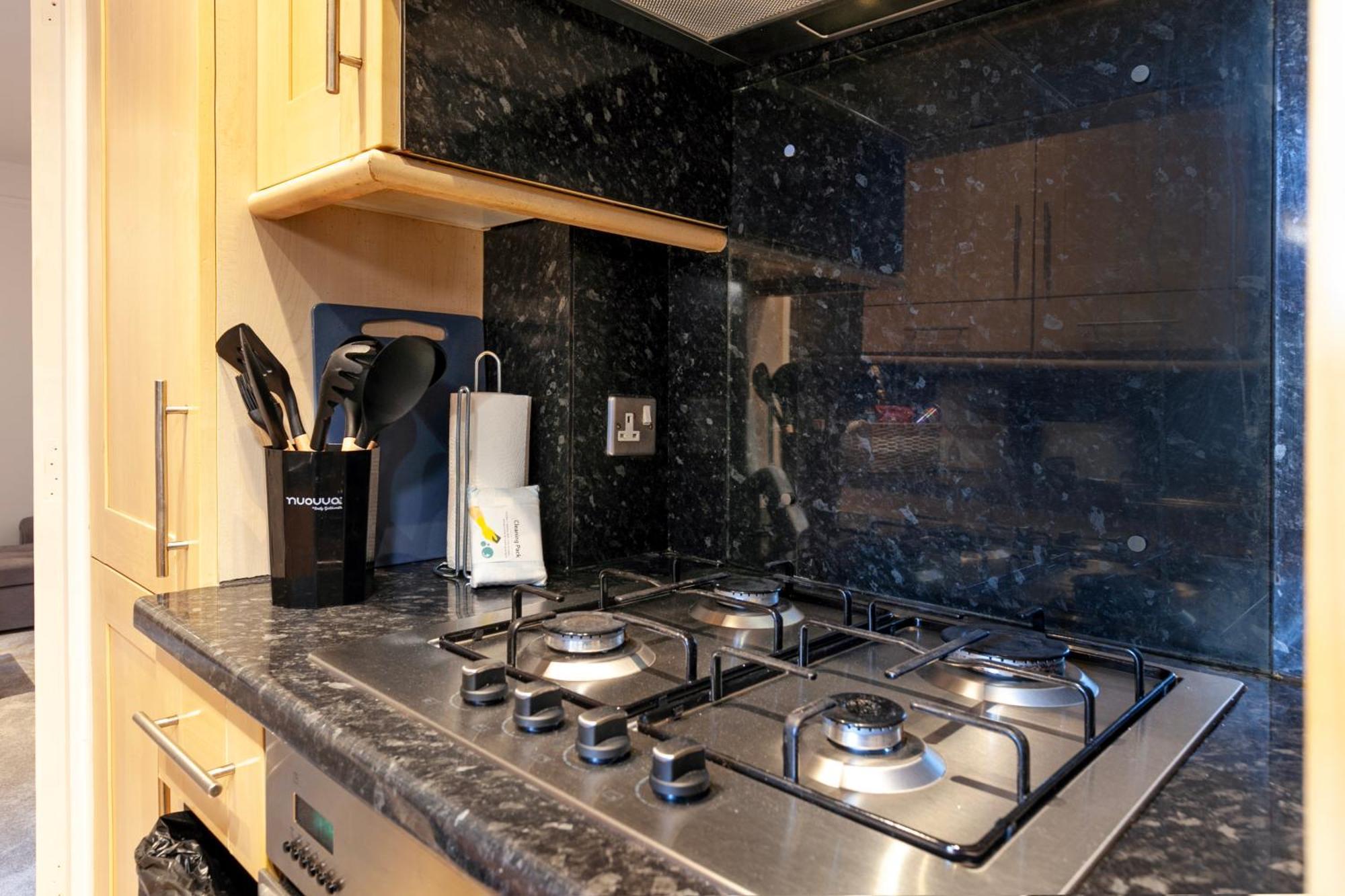 לונדון Beautiful 3 Bedroom Flat In Scott Ellis Gardens מראה חיצוני תמונה