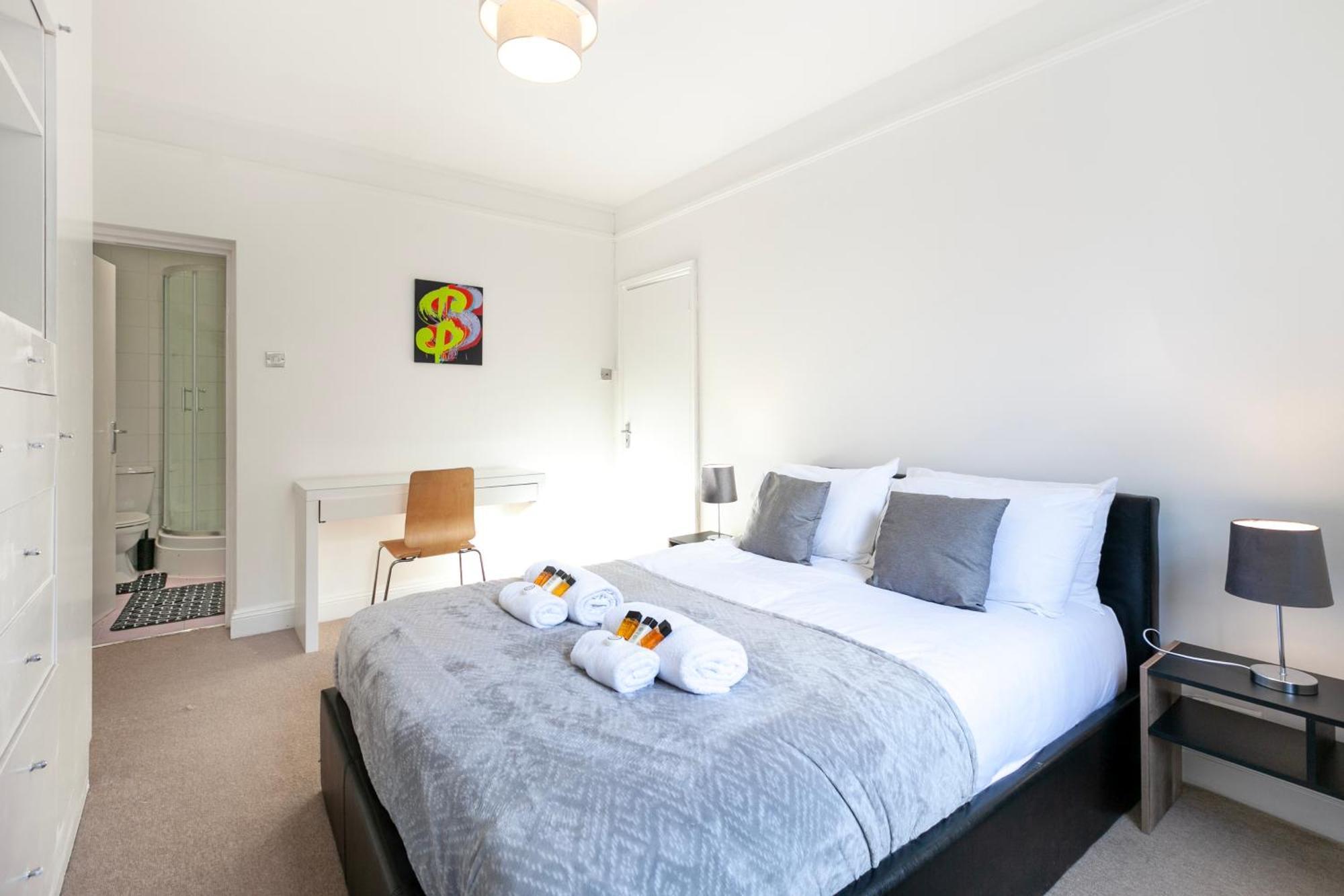 לונדון Beautiful 3 Bedroom Flat In Scott Ellis Gardens מראה חיצוני תמונה