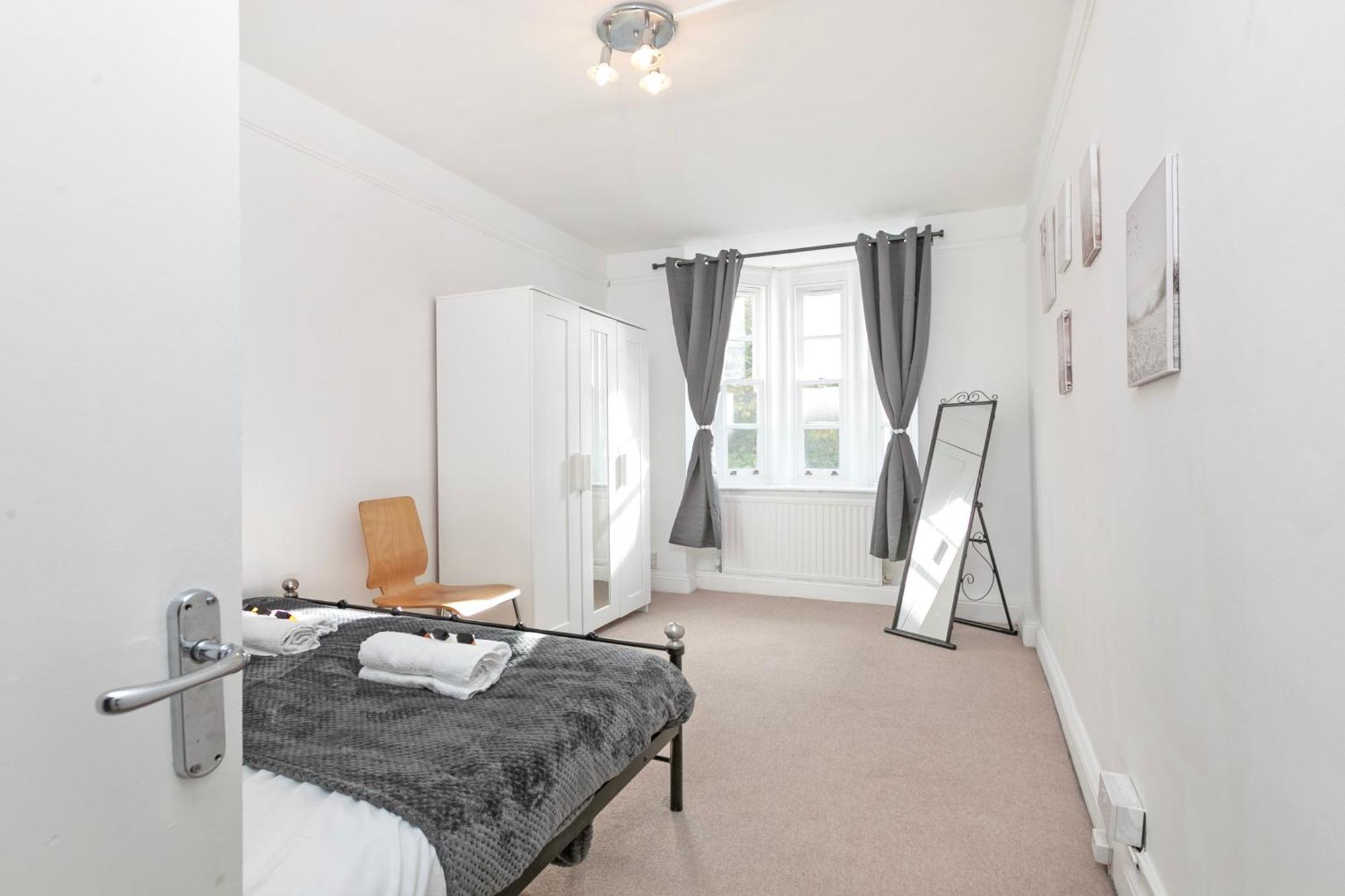 לונדון Beautiful 3 Bedroom Flat In Scott Ellis Gardens מראה חיצוני תמונה